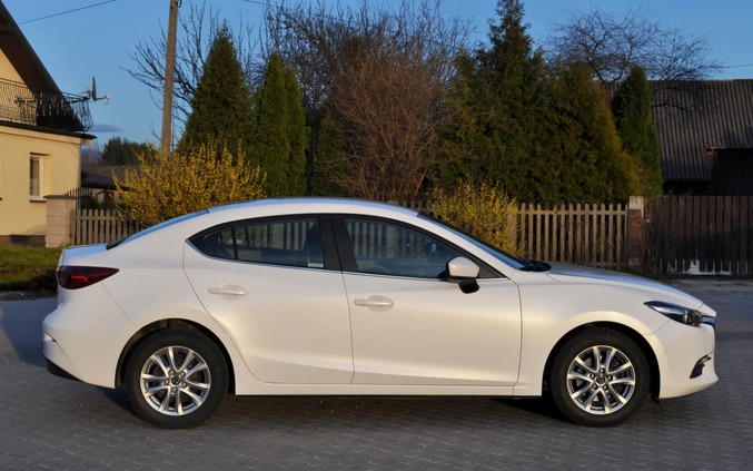 Mazda 3 cena 68800 przebieg: 90000, rok produkcji 2018 z Tarnobrzeg małe 781